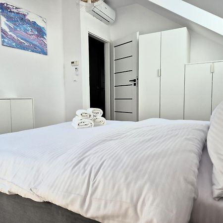 Willa Raclawicka Apartments Познань Экстерьер фото