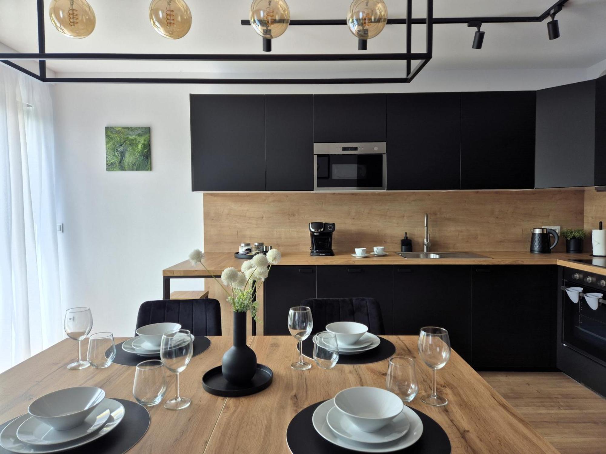 Willa Raclawicka Apartments Познань Экстерьер фото
