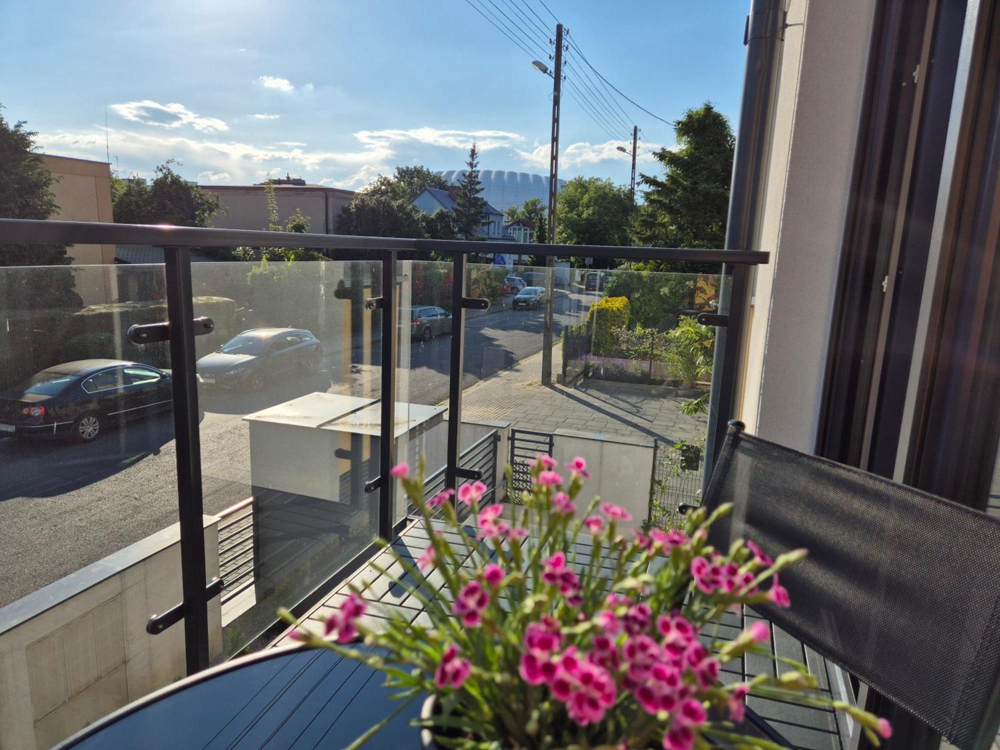 Willa Raclawicka Apartments Познань Экстерьер фото